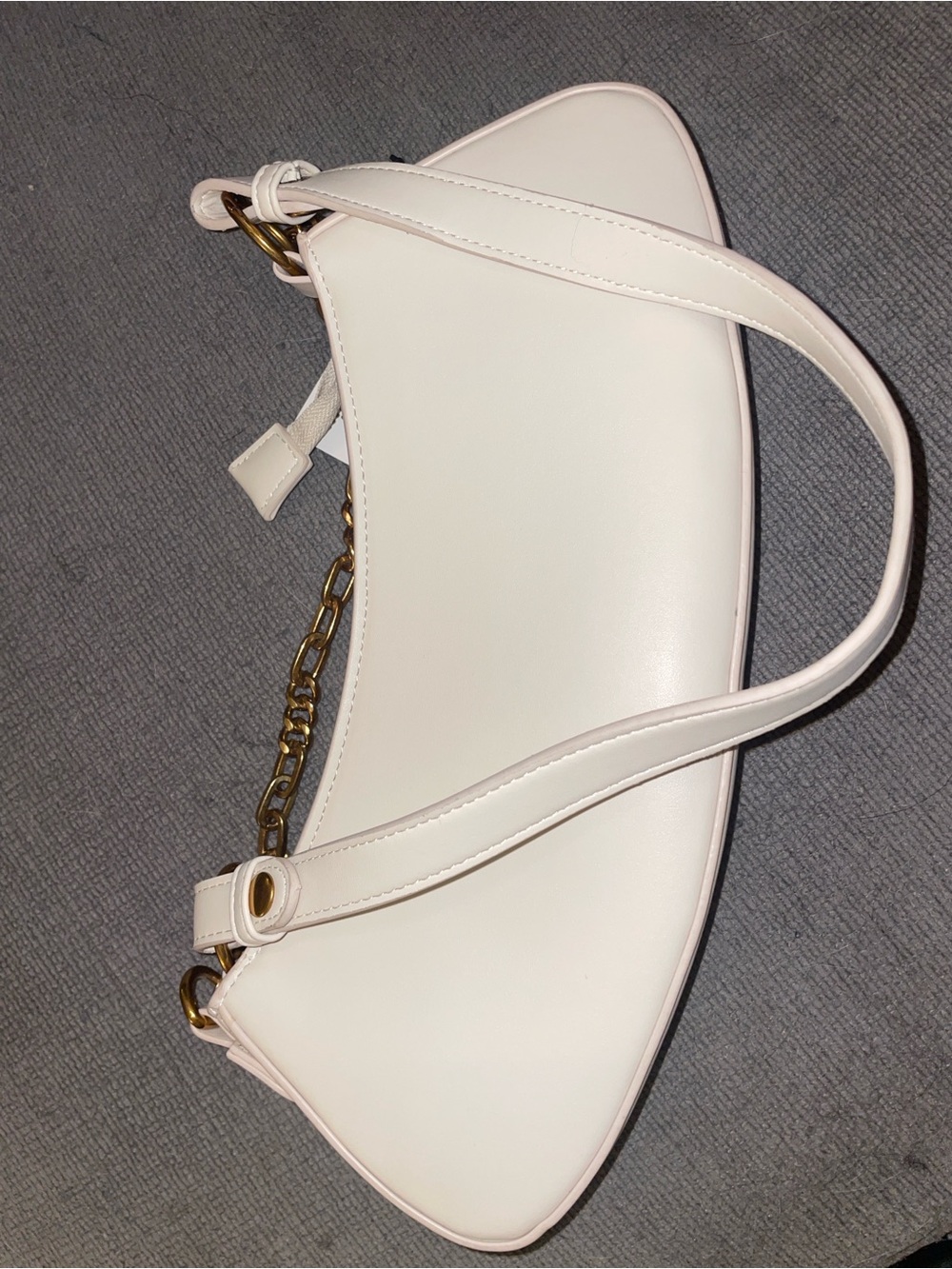 Steve Madden Ivory Shoulder Bag with Gold Chain Accent NWT! - Picture 3 of 6